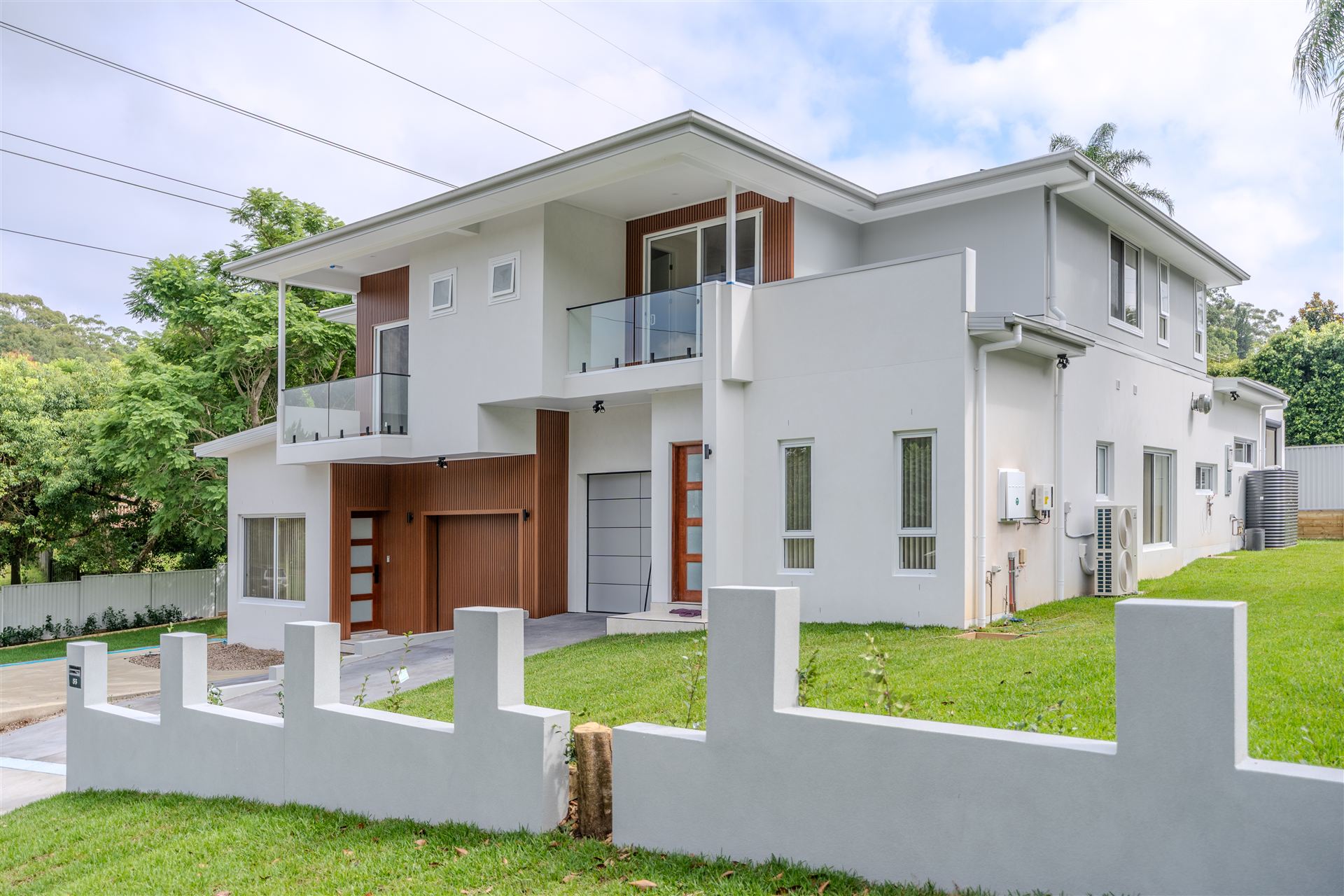 8 Metcalf Ave — exterior
